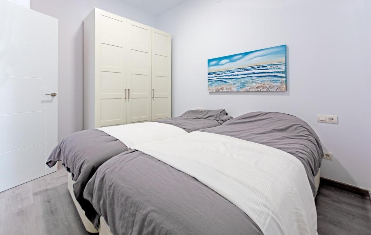 Beach Apartment Montemarcarihuela Торемолинос Екстериор снимка